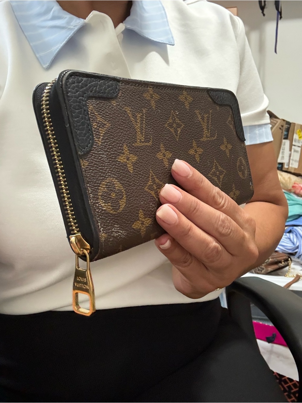 Louis Vuitton Monogram Zip Wallet with Black Trim and Gold Hardware - Picture 3 of 17